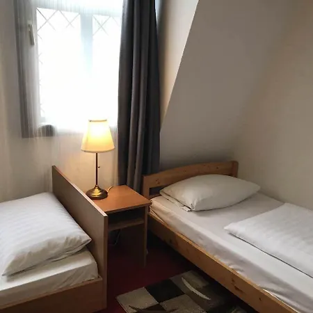 Trip Sachsenhausen 4* Frankfurt nad Mohanem