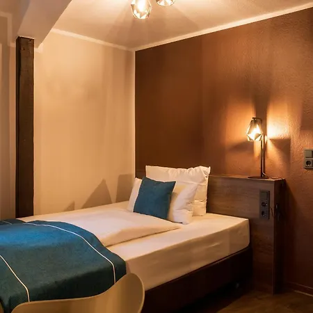 Trip Sachsenhausen 4* フランクフルト