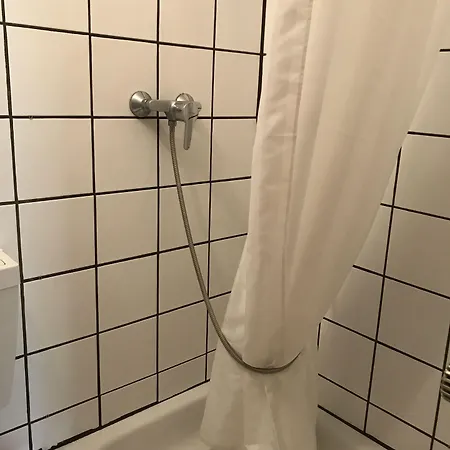 Trip Sachsenhausen 4* フランクフルト