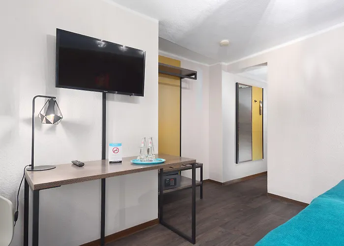 Trip Sachsenhausen Guest house 4*