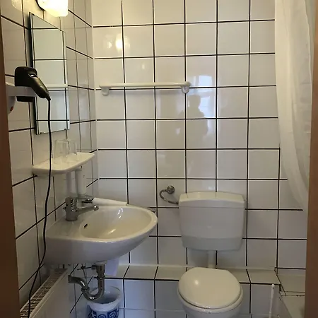 בית הארחה Trip Sachsenhausen 4*